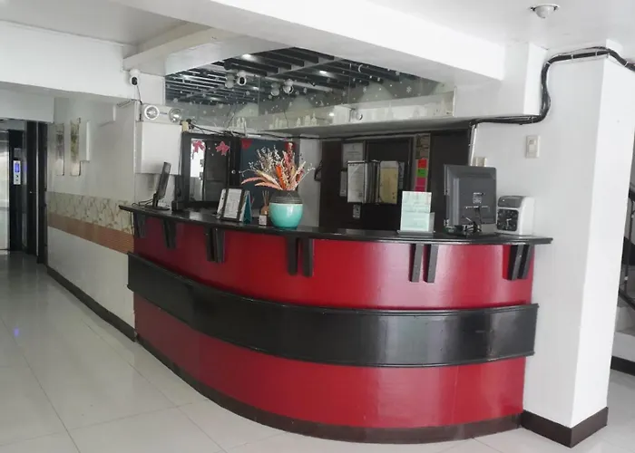 Hotel Reddoorz At Cosmo P Campa *