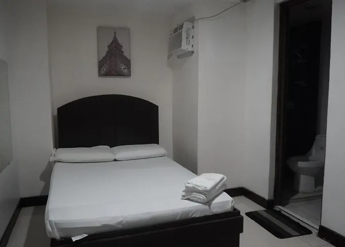Hotel Reddoorz At Cosmo P Campa